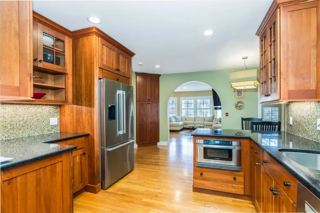 238 Willard Avenue Portsmouth NH 03801