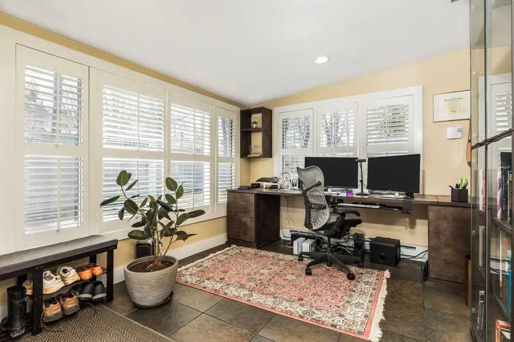 238 Willard Avenue Portsmouth NH 03801