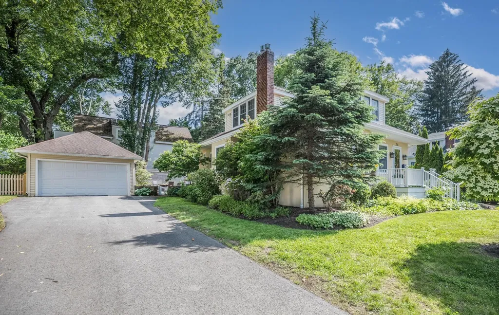 238 Willard Avenue Portsmouth NH 03801