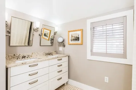 238 Willard Avenue Portsmouth NH 03801