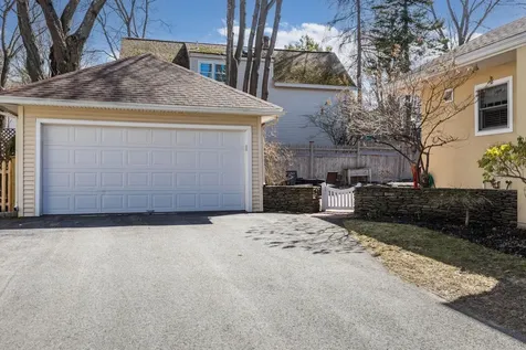 238 Willard Avenue Portsmouth NH 03801