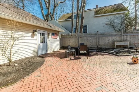 238 Willard Avenue Portsmouth NH 03801