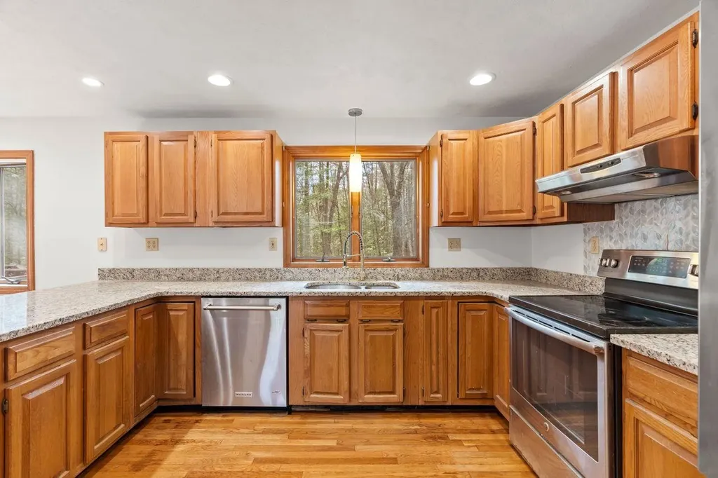 207 Hayden Road Hollis NH 03049
