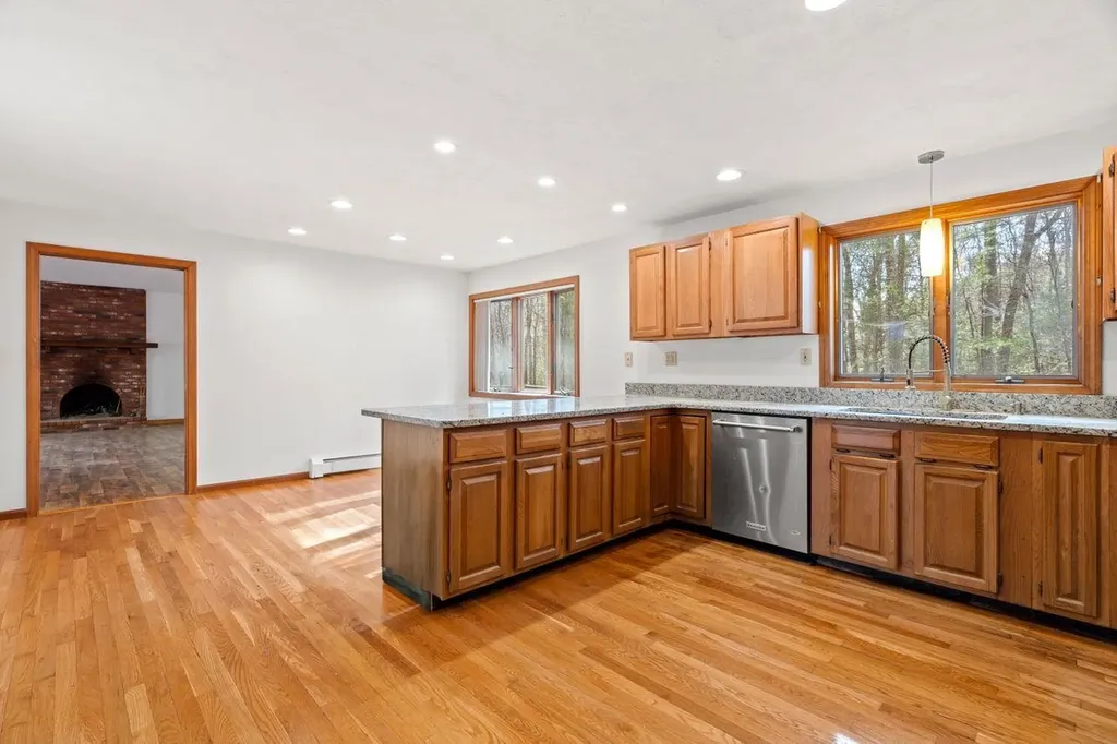 207 Hayden Road Hollis NH 03049