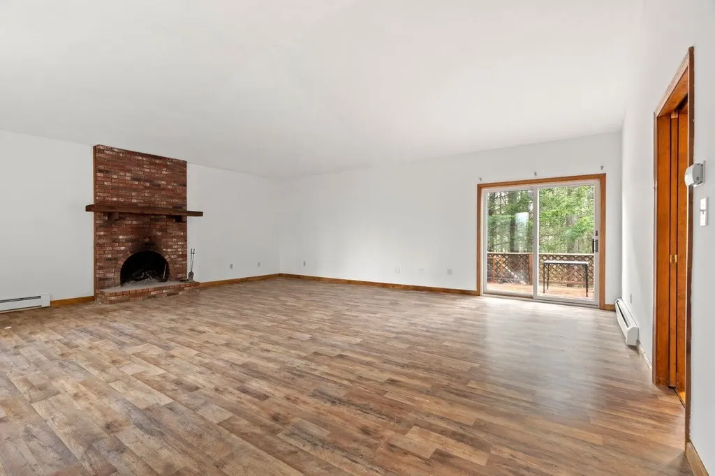 207 Hayden Road Hollis NH 03049