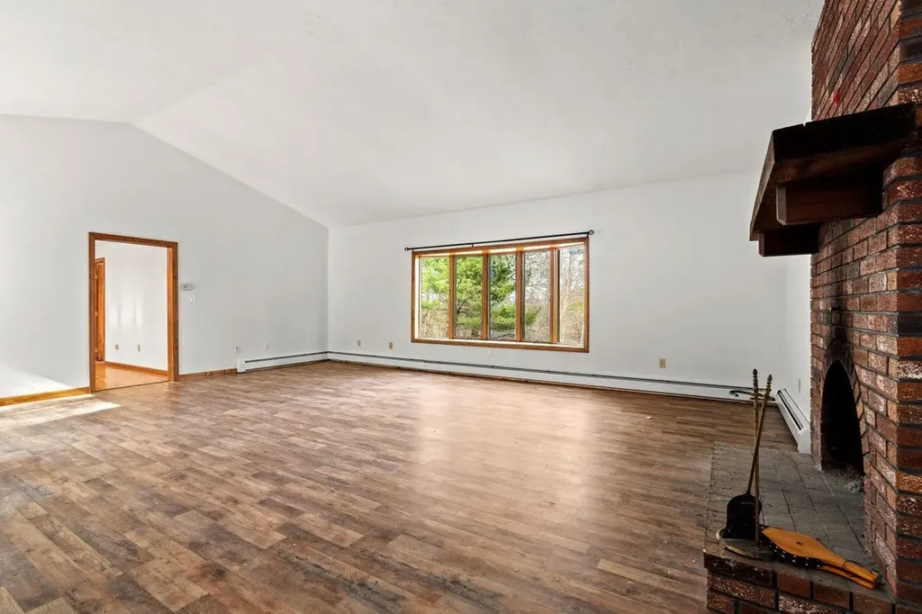 207 Hayden Road Hollis NH 03049