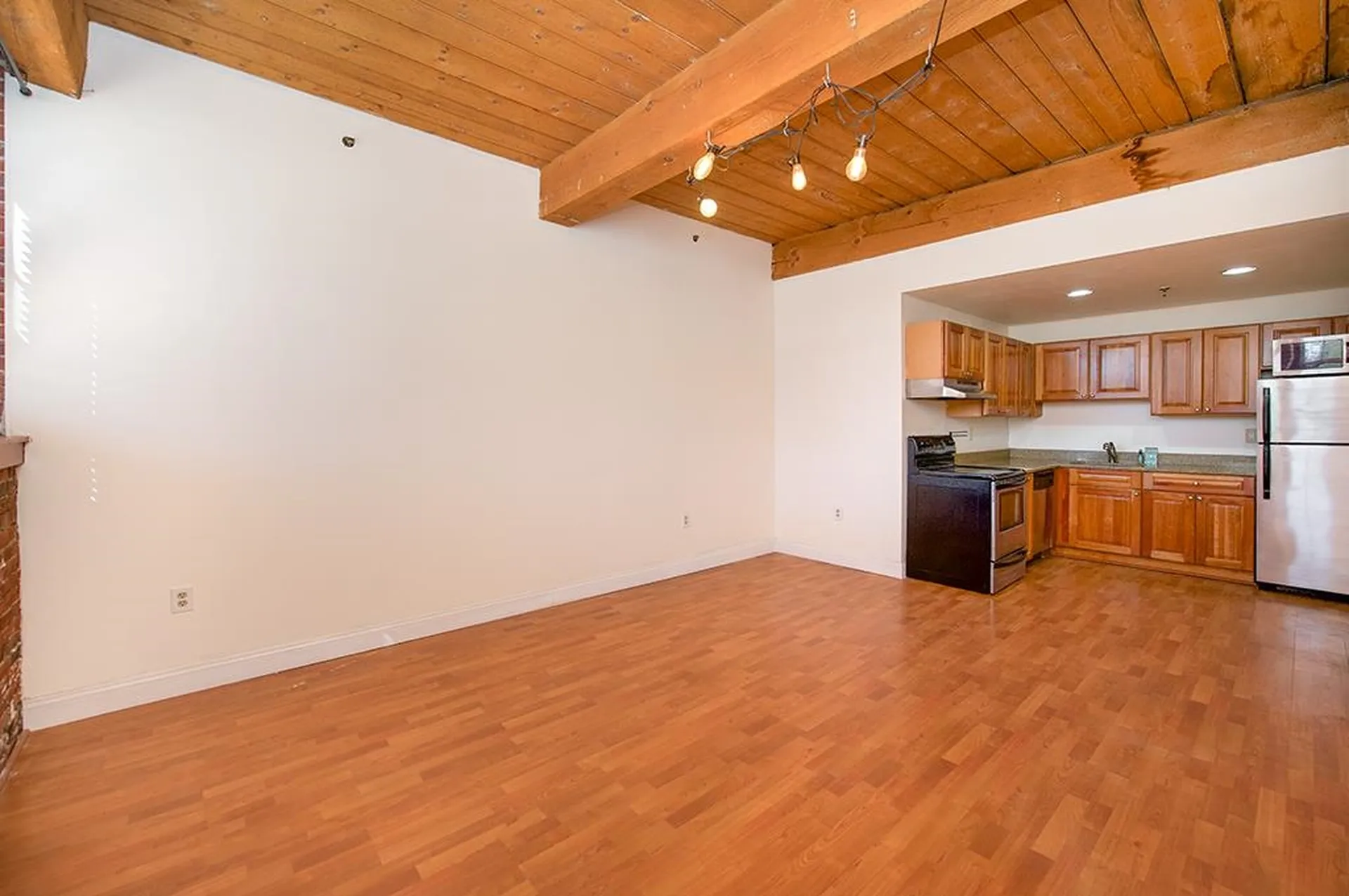 335 Cypress Street Manchester NH 03103