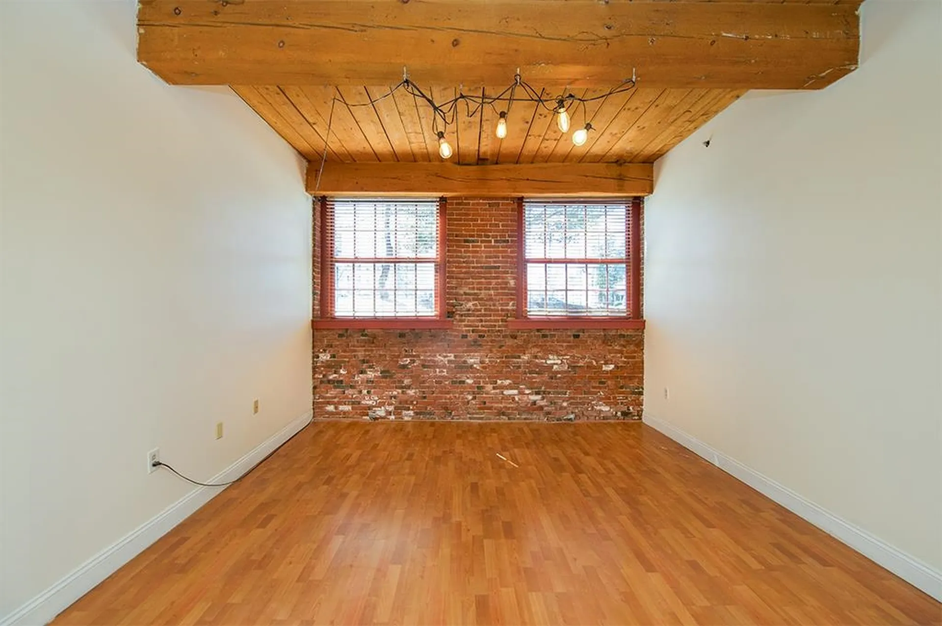 335 Cypress Street Manchester NH 03103