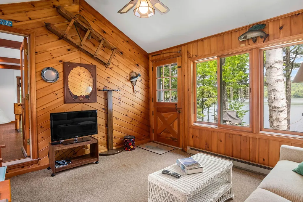 475 Bunker Road New London NH 03257