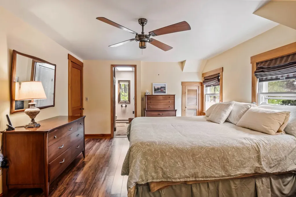 475 Bunker Road New London NH 03257