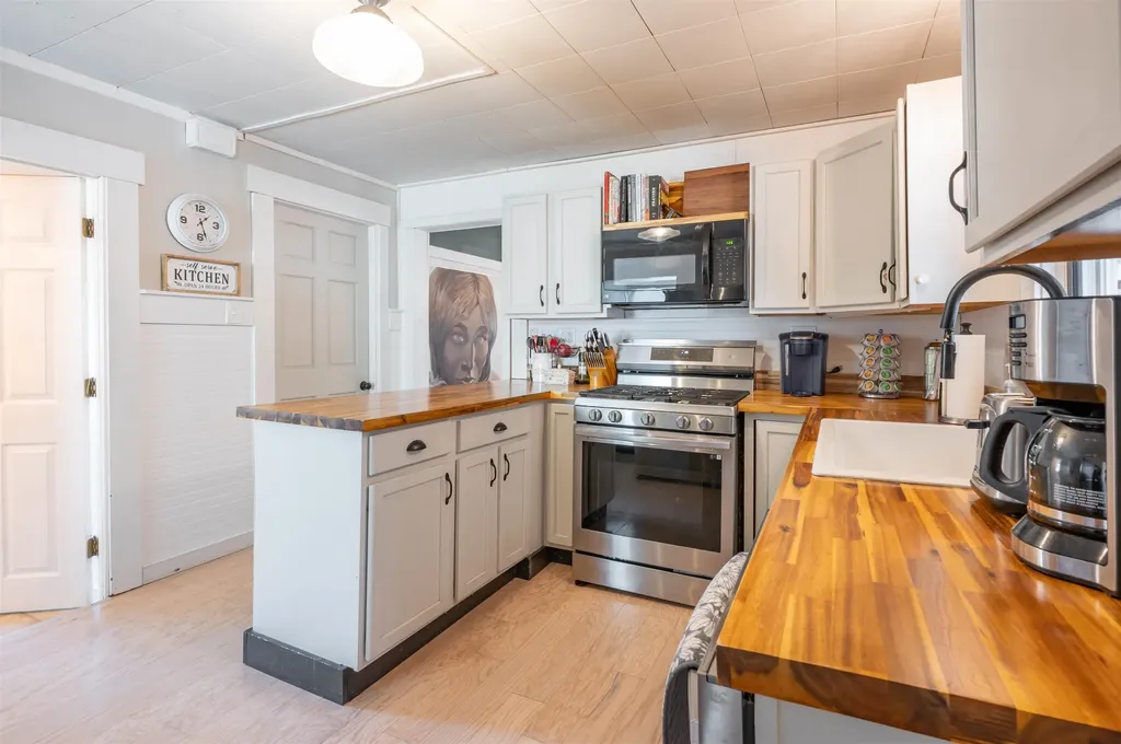 76 Chandler Street Boscawen NH 03303
