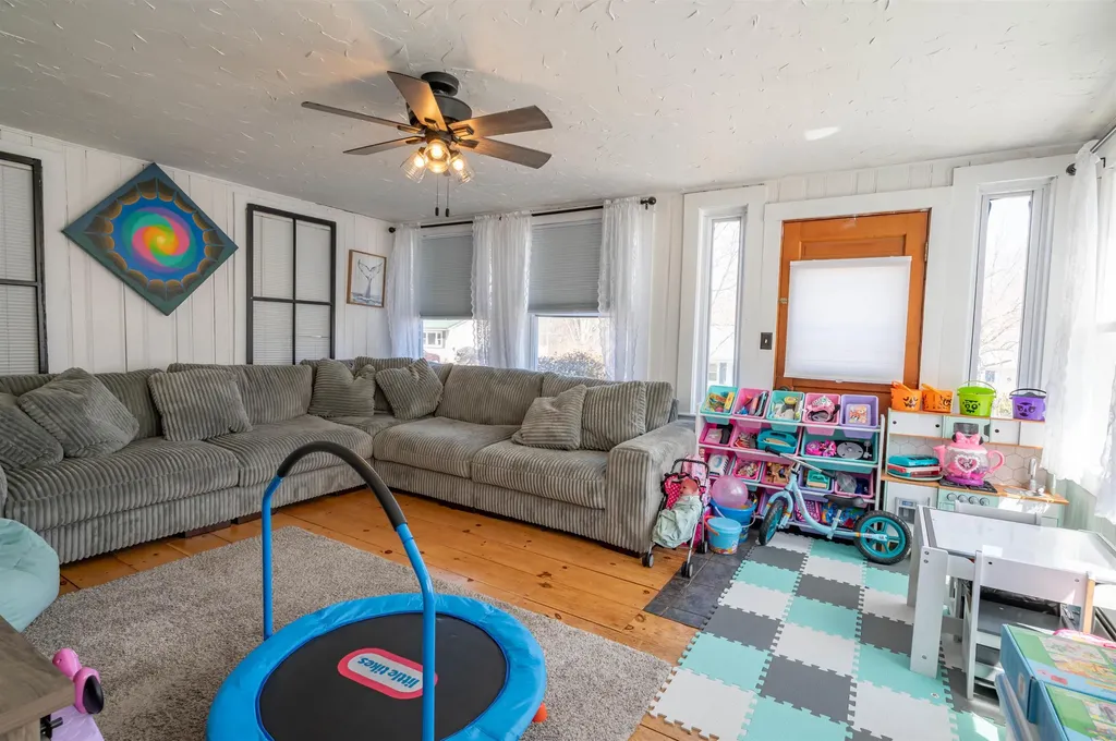 76 Chandler Street Boscawen NH 03303