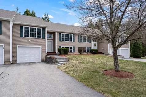 22 Buck Circle Danville NH 03819