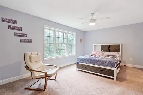 22 Buck Circle Danville NH 03819