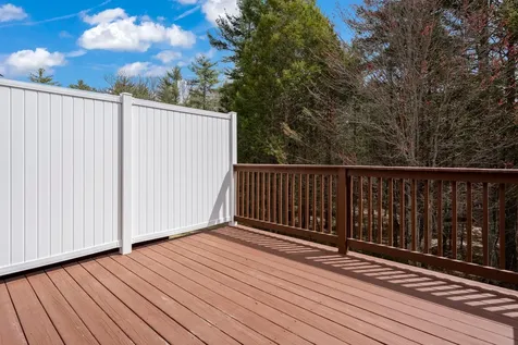 22 Buck Circle Danville NH 03819