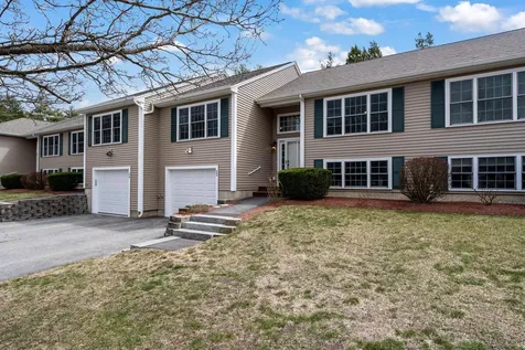 22 Buck Circle Danville NH 03819