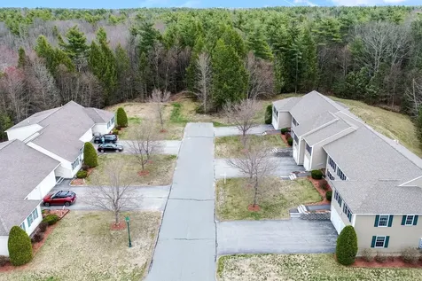 22 Buck Circle Danville NH 03819