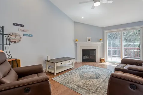 22 Buck Circle Danville NH 03819