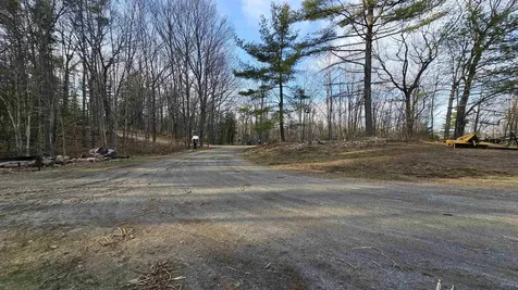 207 Hartshorn Road Barnstead NH 03218