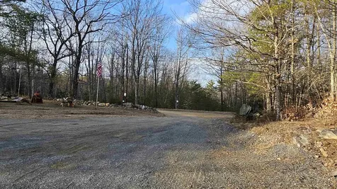 207 Hartshorn Road Barnstead NH 03218