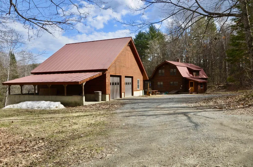 161 Old Post Road Bradford VT 05033