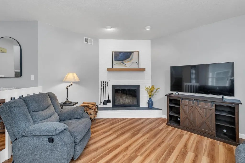 36 Nestledown Drive Laconia NH 03246