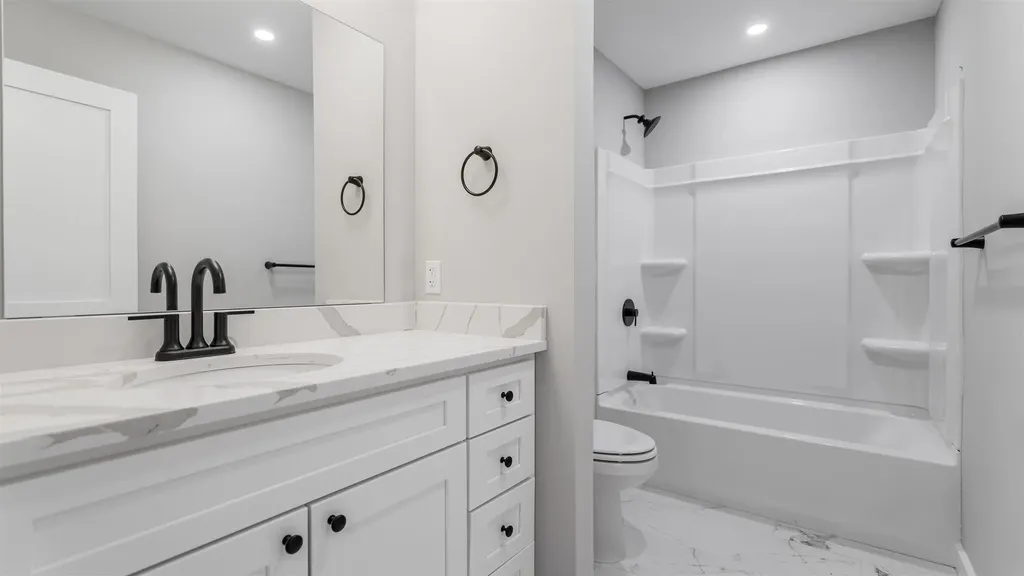 4 Tanager Circle Concord NH 03301