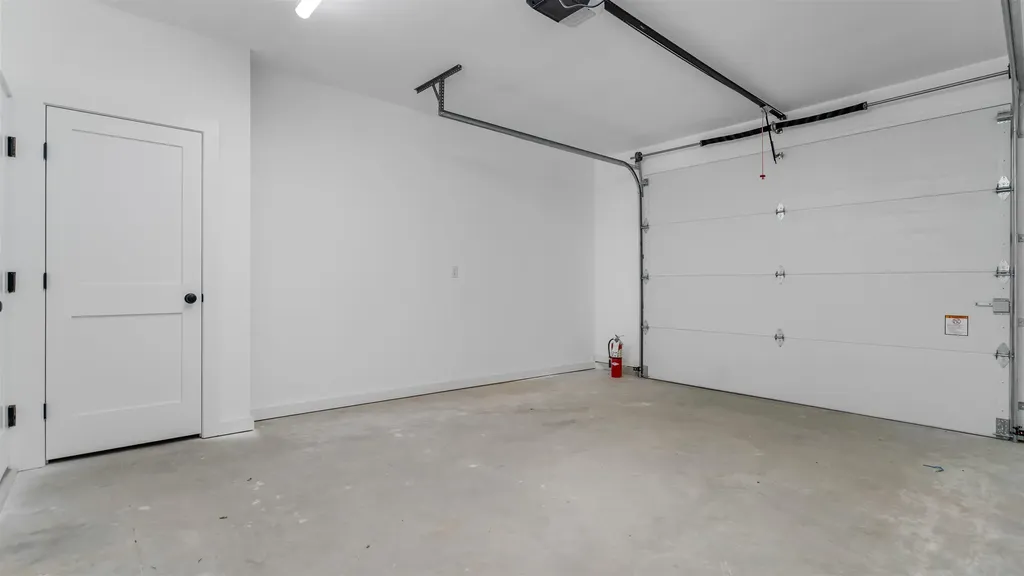 4 Tanager Circle Concord NH 03301