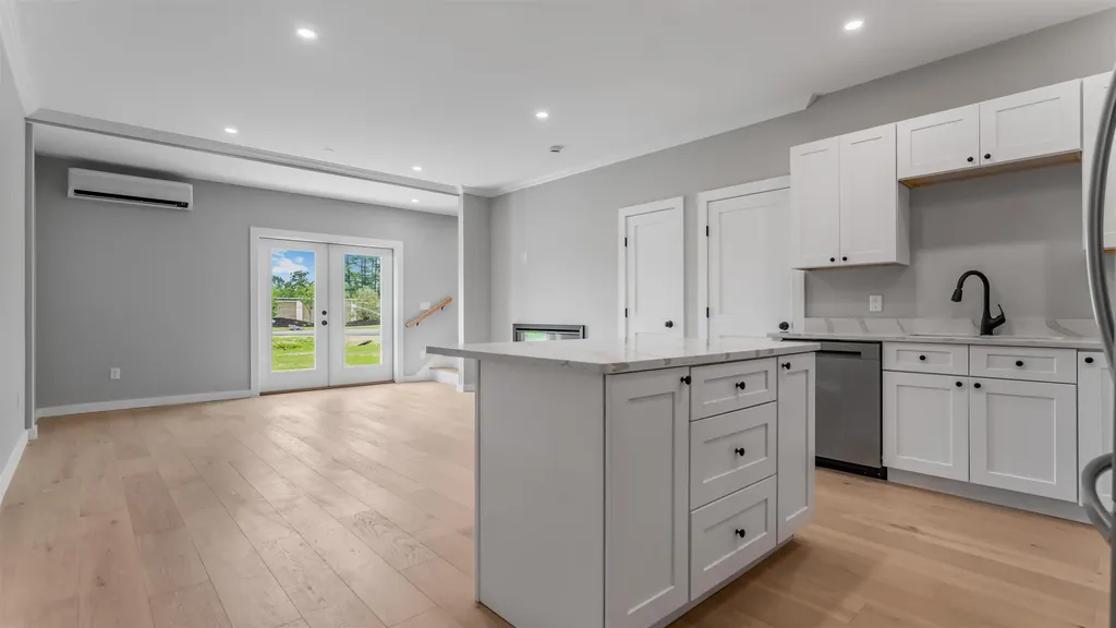 4 Tanager Circle Concord NH 03301