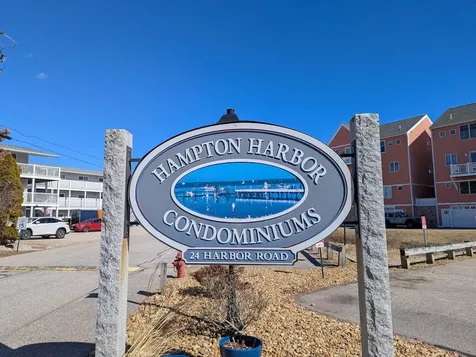 24 Harbor Road Hampton NH 03842