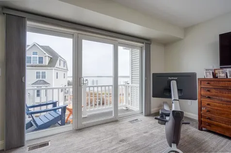 24 Harbor Road Hampton NH 03842