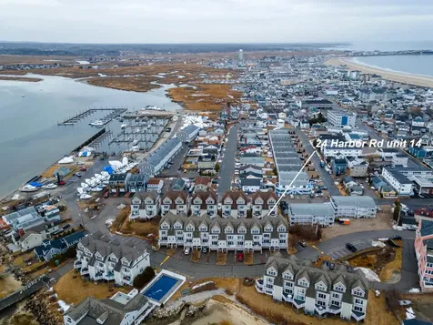 24 Harbor Road Hampton NH 03842