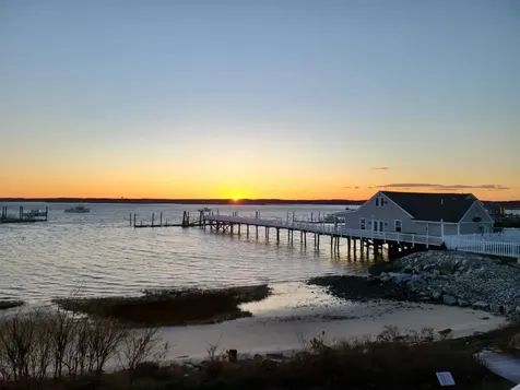 24 Harbor Road Hampton NH 03842
