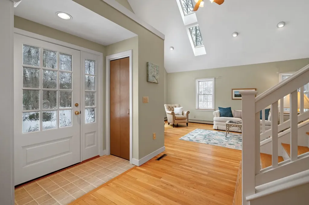 4 Heritage Way Exeter NH 03833