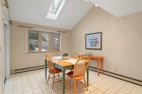 4 Heritage Way Exeter NH 03833
