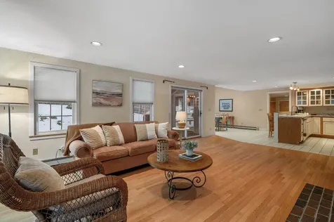 4 Heritage Way Exeter NH 03833