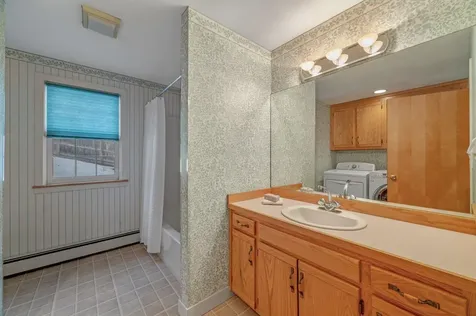 4 Heritage Way Exeter NH 03833