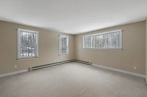4 Heritage Way Exeter NH 03833