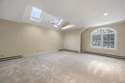 4 Heritage Way Exeter NH 03833