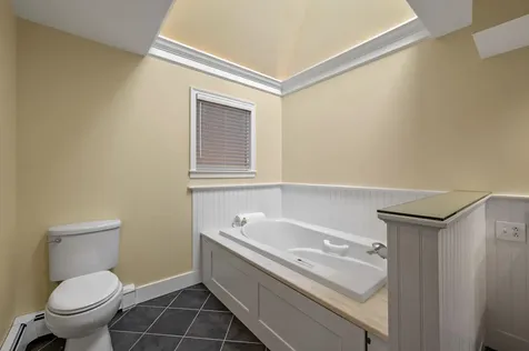 4 Heritage Way Exeter NH 03833