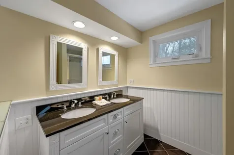 4 Heritage Way Exeter NH 03833