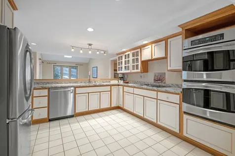 4 Heritage Way Exeter NH 03833