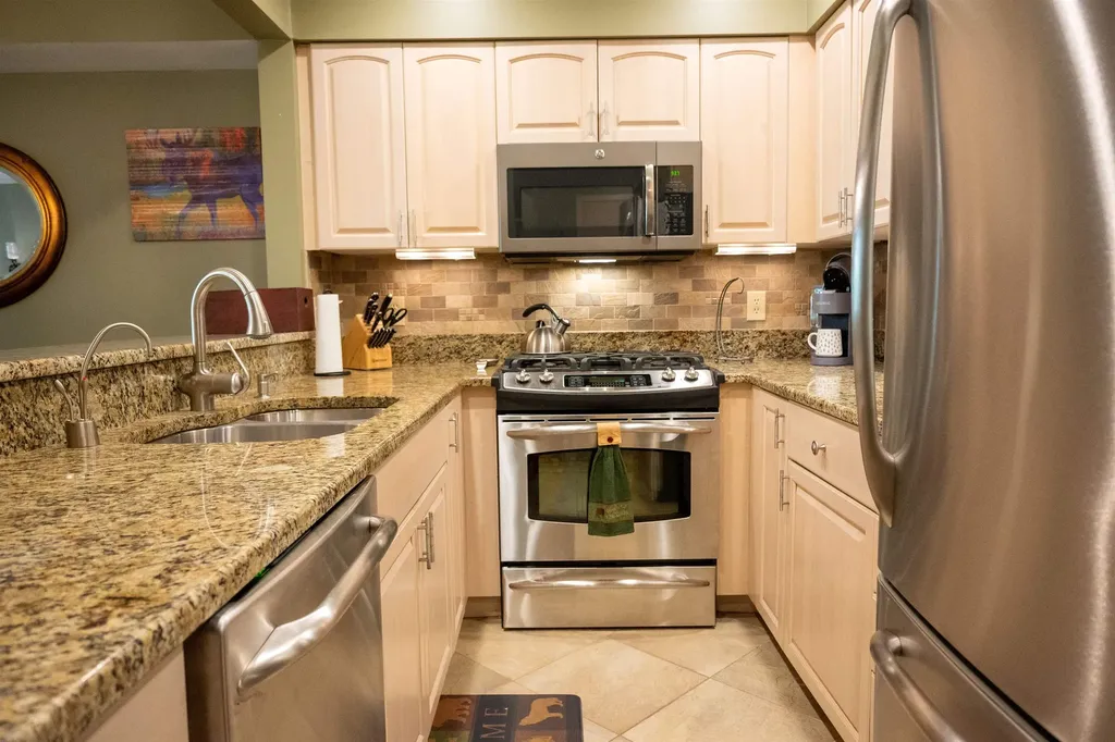 145 Ledgewood Road Ludlow VT 05149