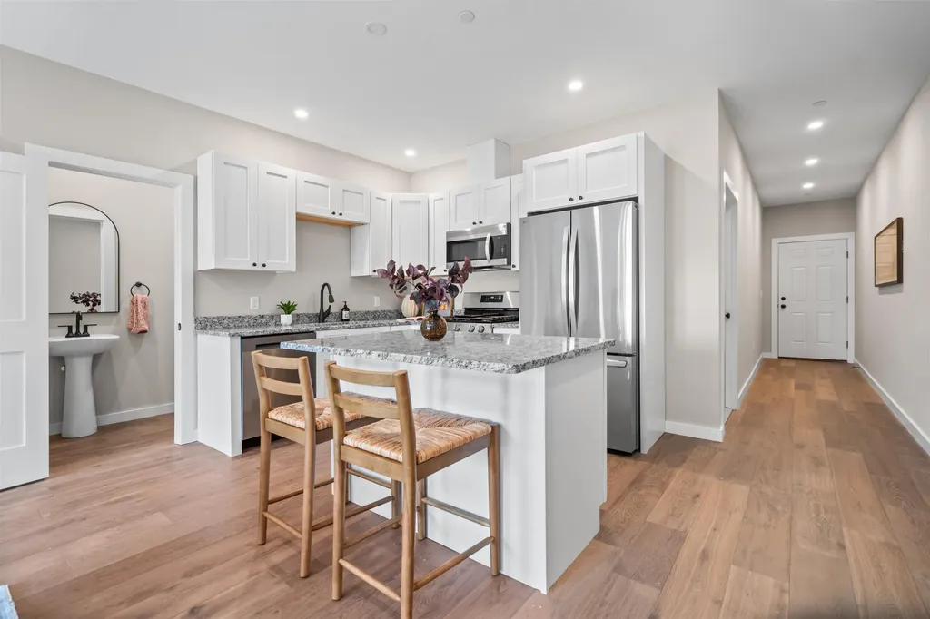 4 Tanager Circle Concord NH 03301