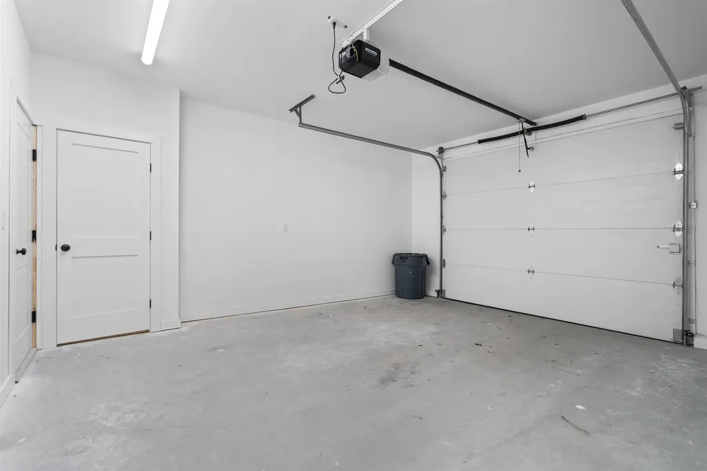 4 Tanager Circle Concord NH 03301