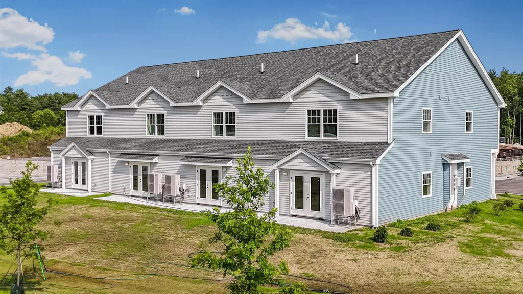 4 Tanager Circle Concord NH 03301