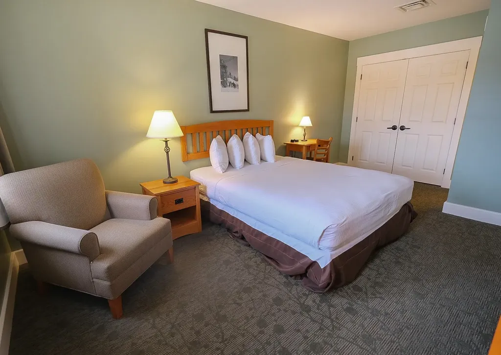 342/344 Qiv Jackson Gore Inn Ludlow VT 05149