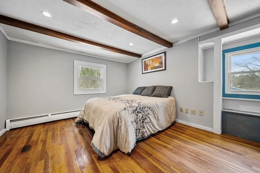 25 Caron Road Bedford NH 03110