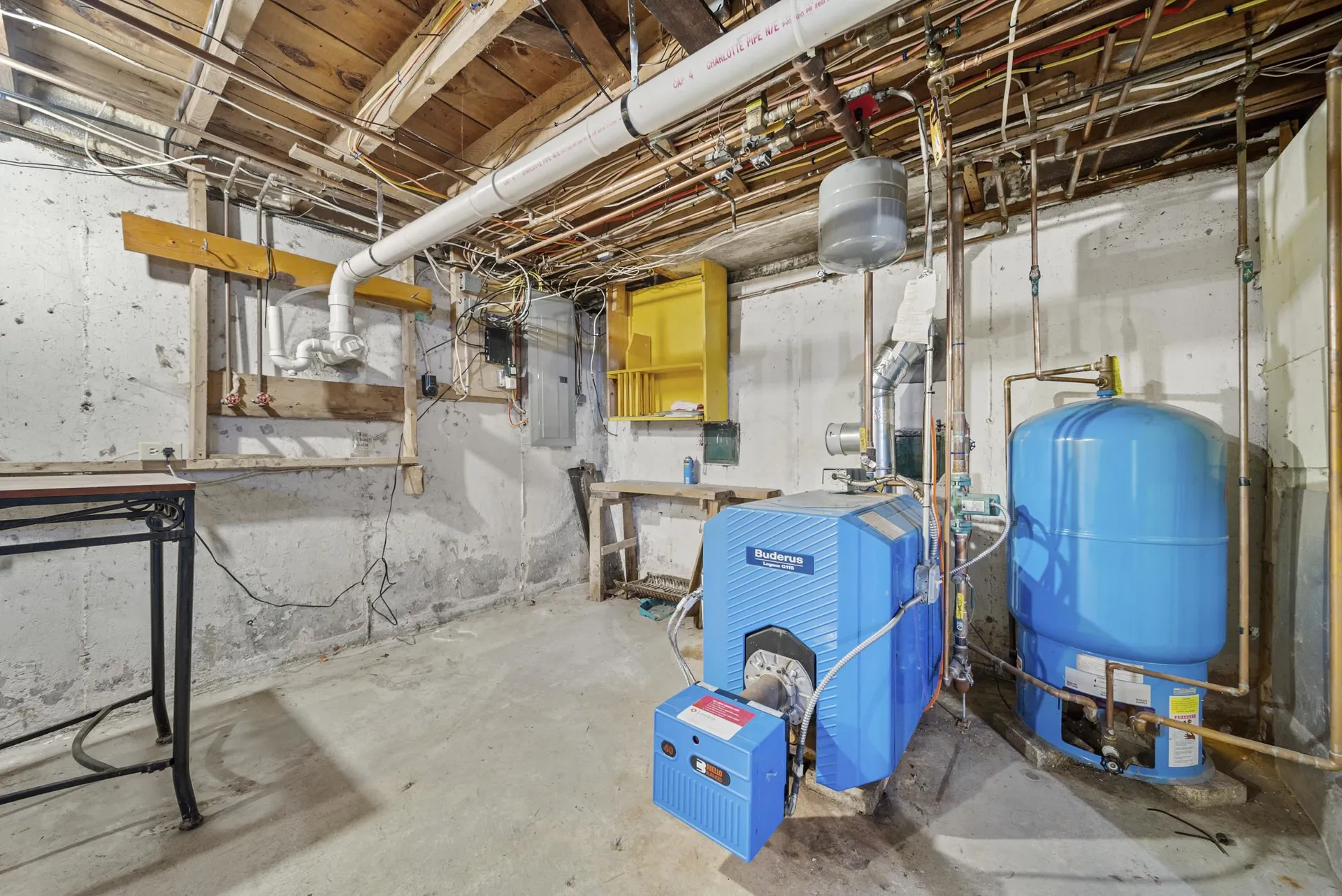 25 Caron Road Bedford NH 03110