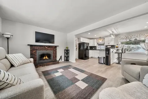 25 Caron Road Bedford NH 03110